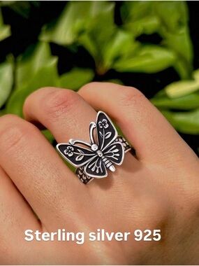 🌺 New Sterling Silver Butterfly Statement Ring - Black & Silver #8